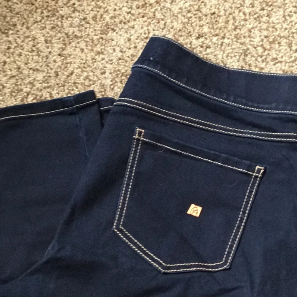 Jeans - Picture 3 of 4